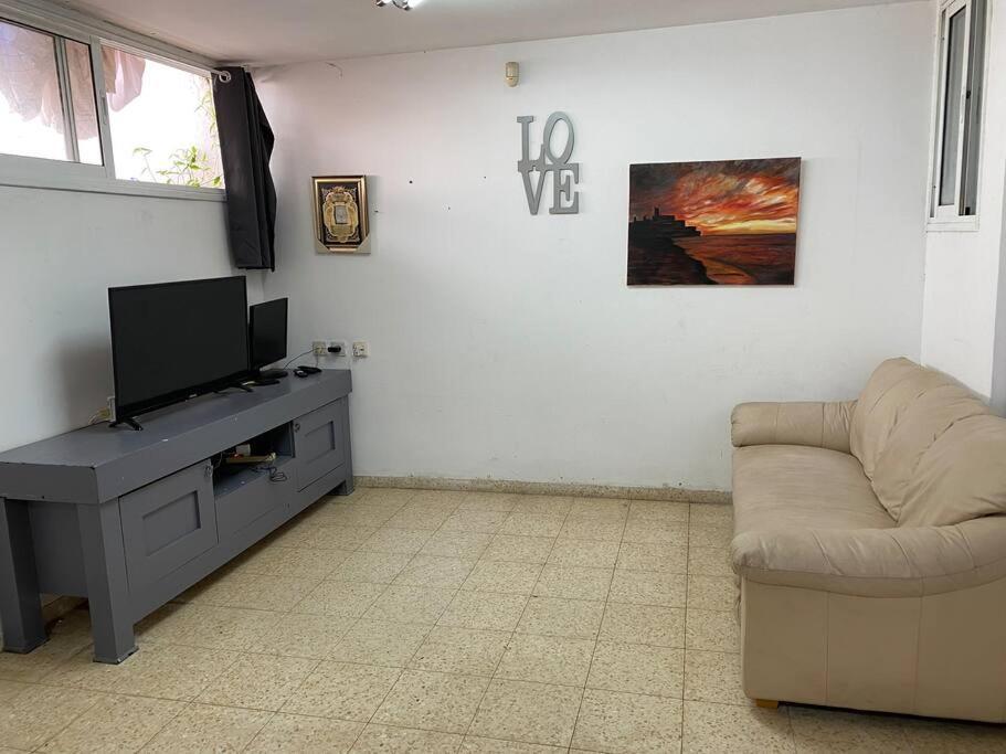 Апартаменты Sima Place Petach Tikva Экстерьер фото