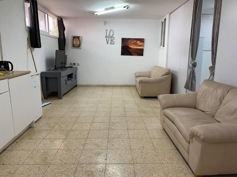 Апартаменты Sima Place Petach Tikva Экстерьер фото